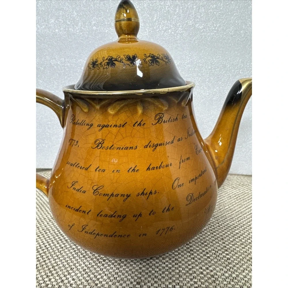 Vintage‎ Boston Tea Party 1773 Commemorative Ceramic Teapot Brown Gold Trim